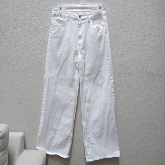 H&M White High Waisted wide leg jeans - Picture 12 of 13